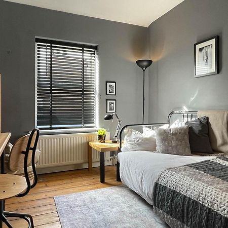 Апартаменти Townhouse In Trendy Suburb Of Hoole Честер Екстер'єр фото